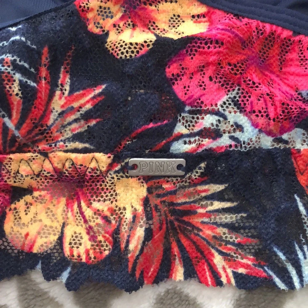 2017 PINK Victoria’s Secret Tropical Floral Lace Bralette in Blue Size Small